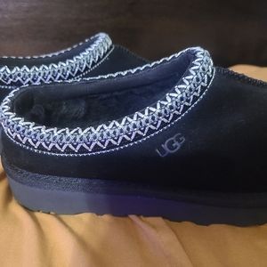 Ugg Tasman slides Women or Girls